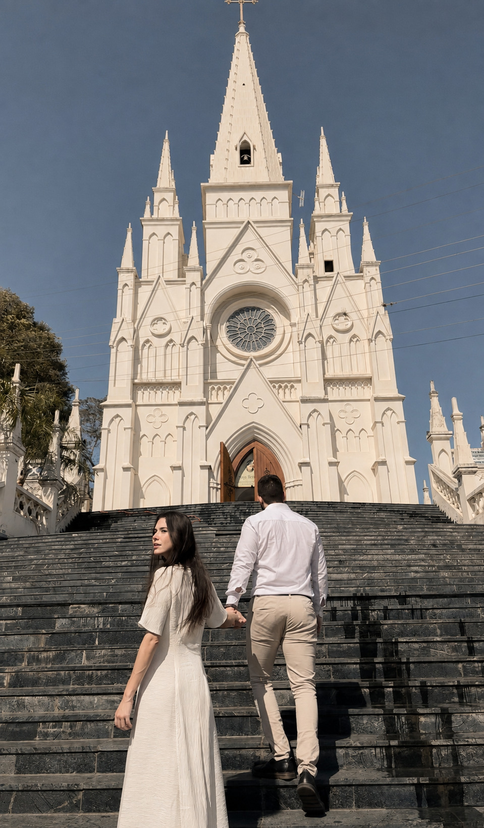 Pedro e Julia sorrindo juntos